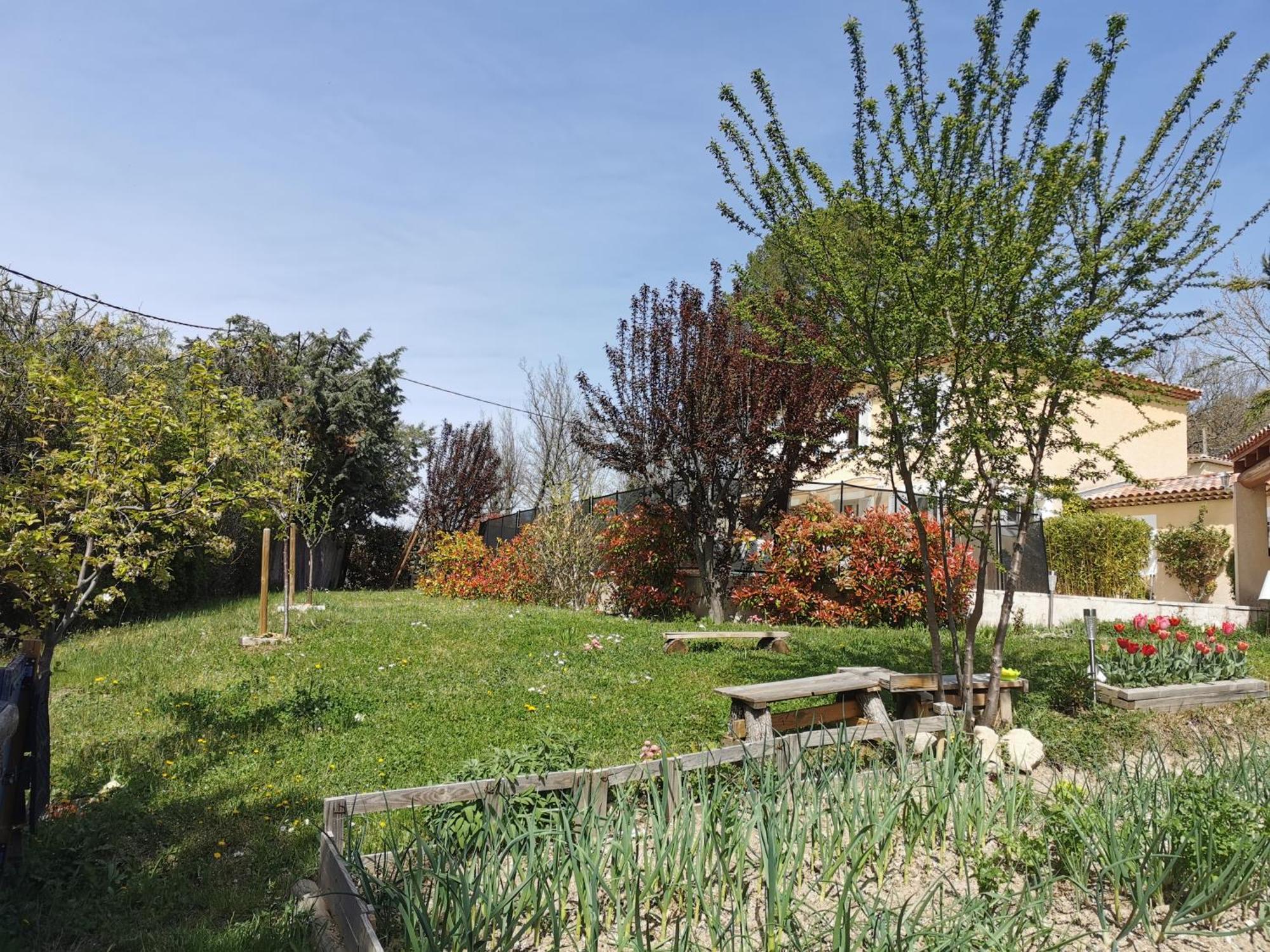 Independant A 2 Minutes Du Golf Du Luberon Pierrevert