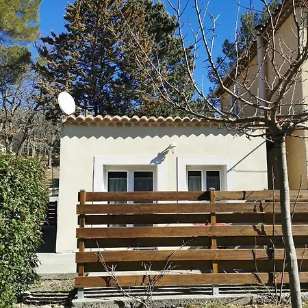 Studio Independant A 2 Minutes Du Golf Du Luberon Pierrevert Buitenkant foto