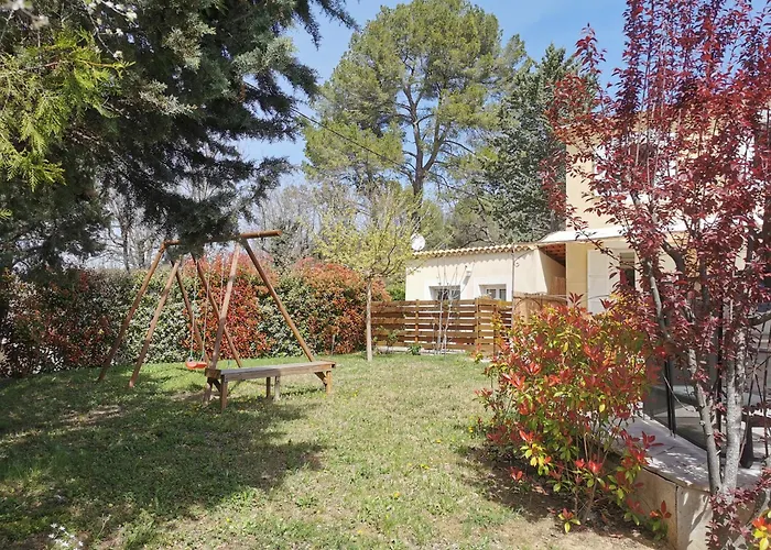 Studio Independant A 2 Minutes Du Golf Du Luberon